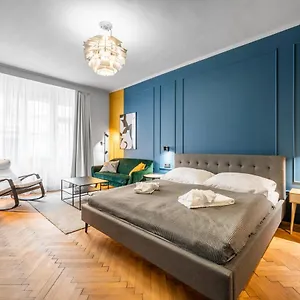 Apartment Loong Refresh Old Town, Prague